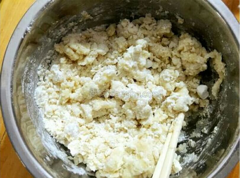鲜美的蟹壳黄做法图解3)