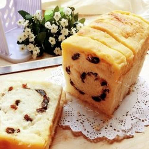 特色的葡萄干菠萝吐司