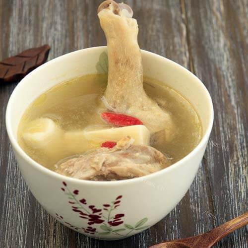 养肺的麦冬枸杞白鸽汤