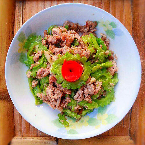 营养肉焖苦瓜