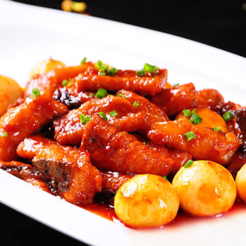皮香肉滑的烧鲢鱼 