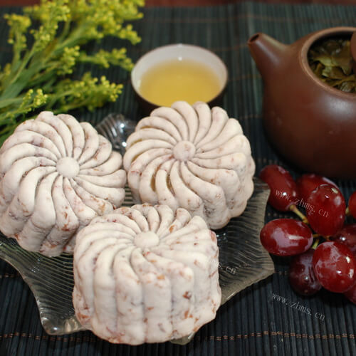 美味的玫瑰苏式月饼