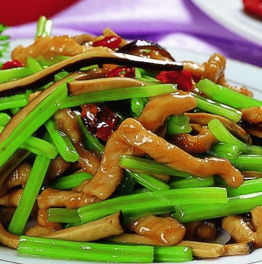 自制芹菜豆干肉丝
