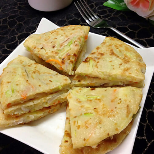 美味的韩式西葫芦煎饼