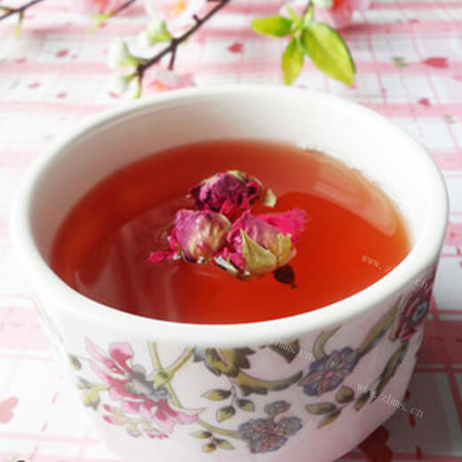 美颜冰冻枸杞玫瑰花茶