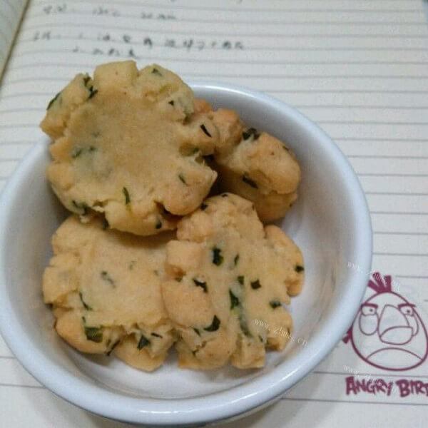 香酥葱香桃酥的做法