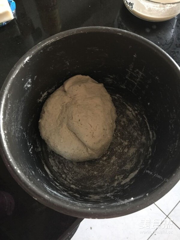 香甜黑芝麻核桃包做法图解1)