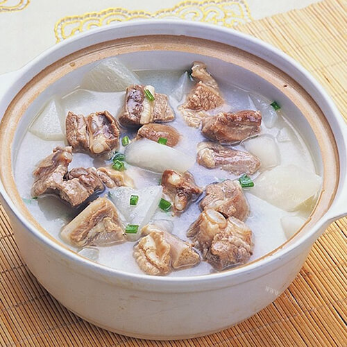 营养排骨炖汤
