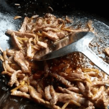 家常菜四季豆炒肉丝做法图解7)