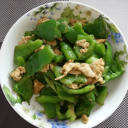 家常菜鸡蛋炒青椒做法图解8)
