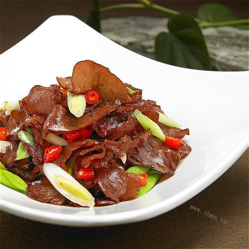 营养价值极高的三宝烩牛肉