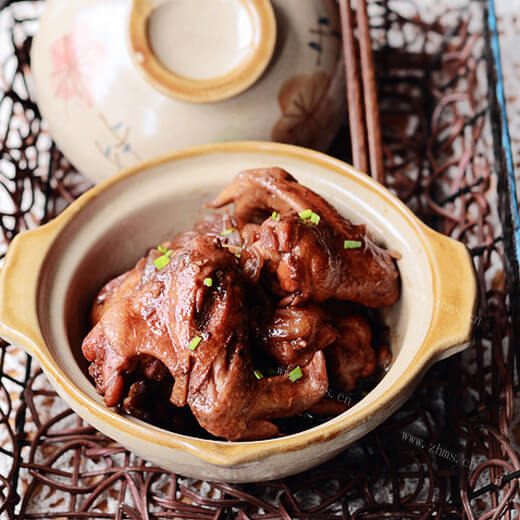 五香焖锅鸡翅