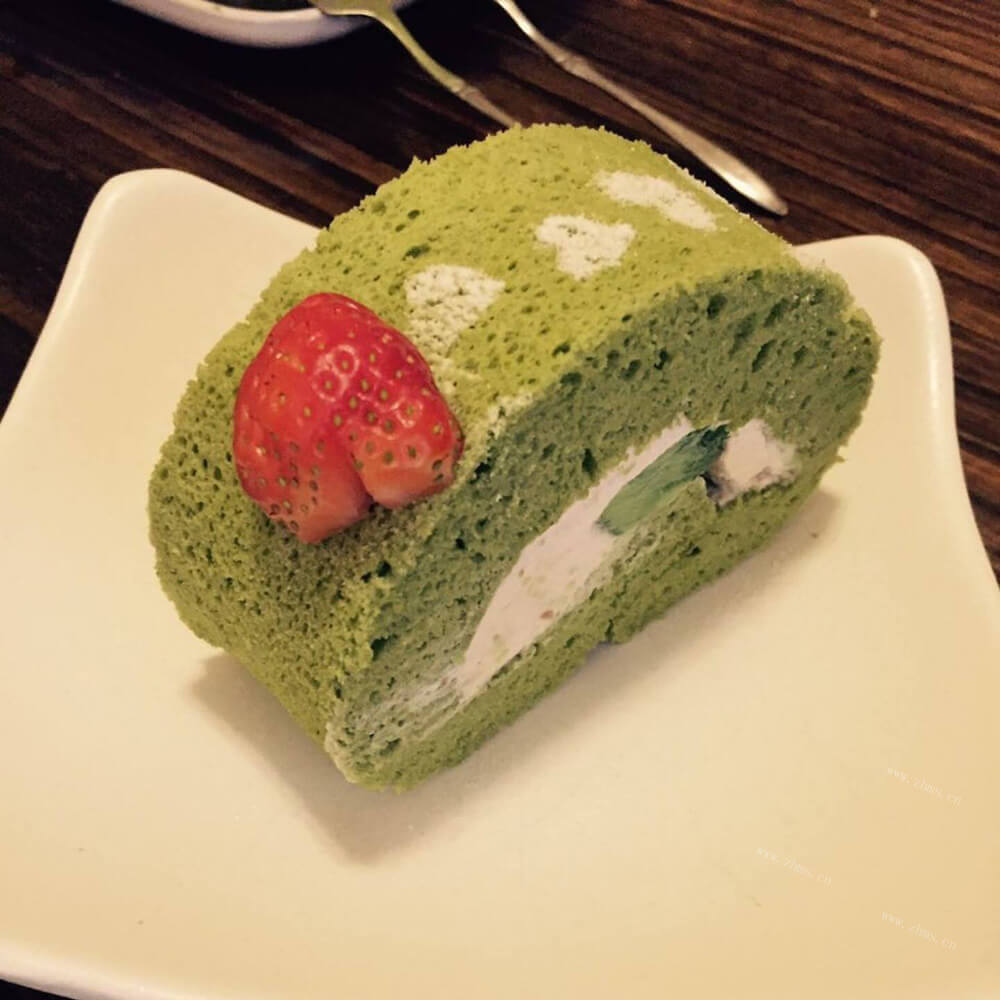 软嫩的日式咸焦糖抹茶卷