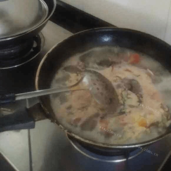 美味的酸辣汤做法图解6)