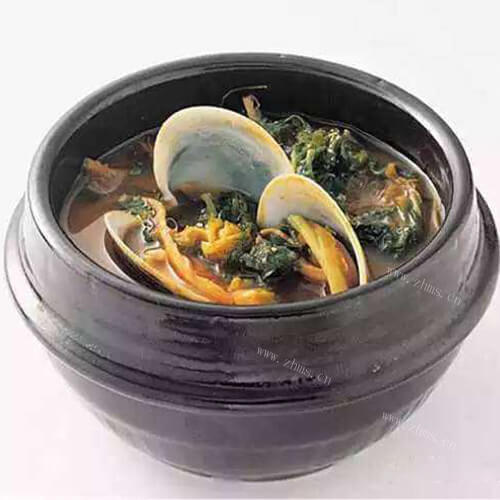 家常荠菜蛤蜊汤