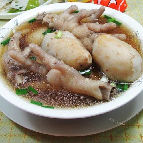 浓郁的鸡爪香芋汤