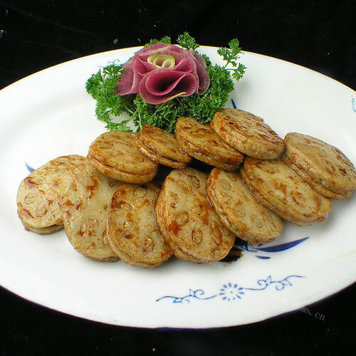 美味的香酥藕圆子