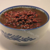 清凉的赤小豆薏米粥