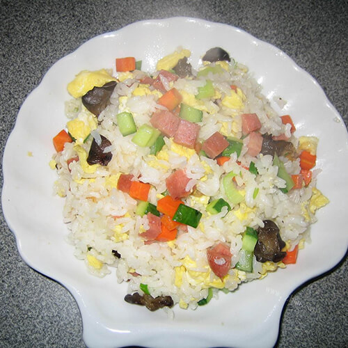美食咖喱五彩炒饭