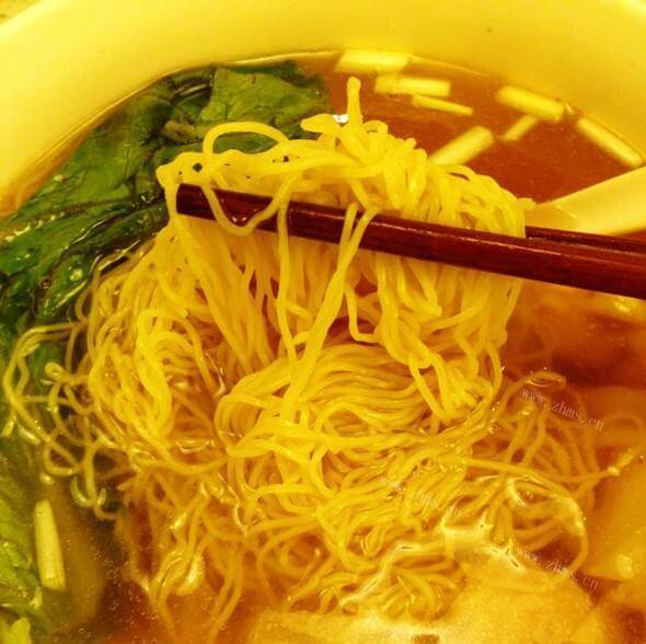 自制竹升面做法图解1)
