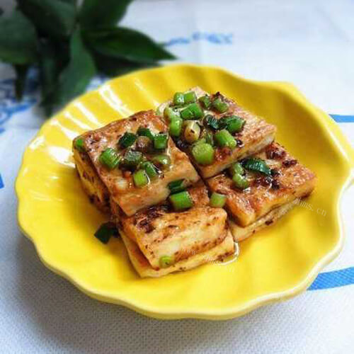 美味的香煎孜然豆腐