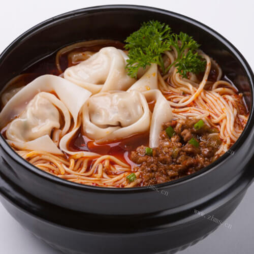 混合组合馄饨面