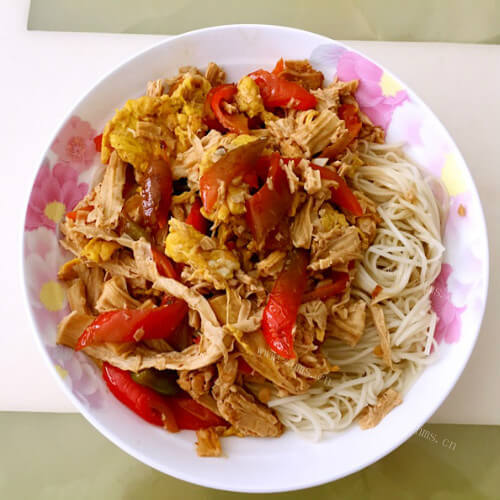 健康美味麻汁腐竹面