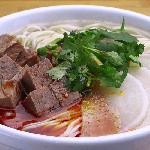 家常萝卜牛肉面