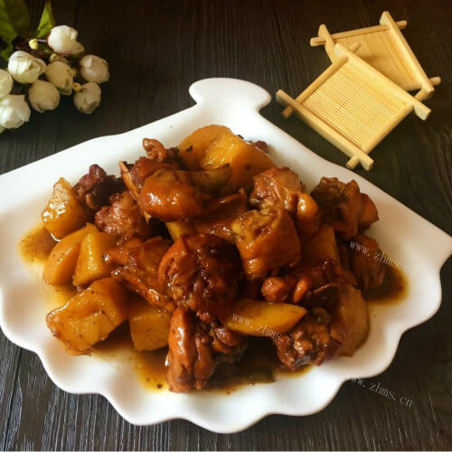 鸡腿炖土豆