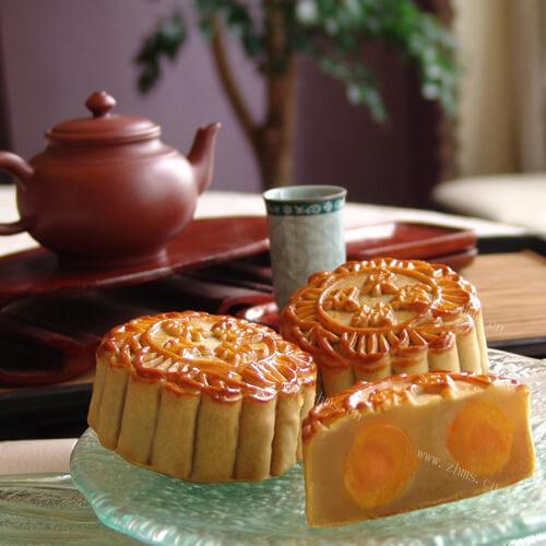 美味营养玫瑰苏式月饼