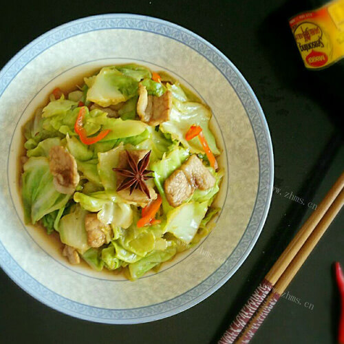 美味的包菜炒肉