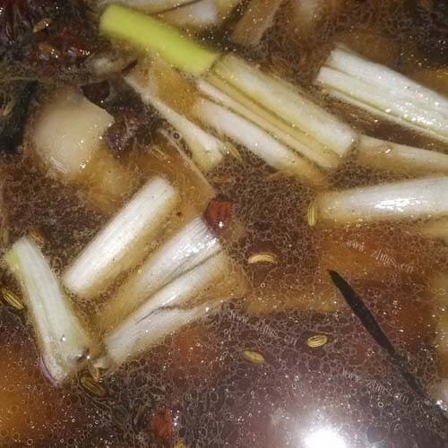 美味酱猪蹄的做法做法图解4)