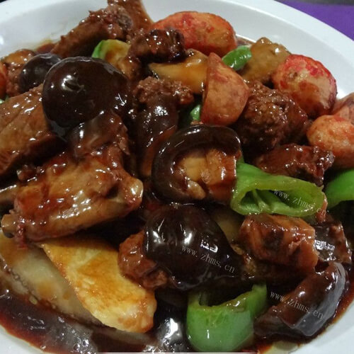 好吃的平菇炒鲜肉