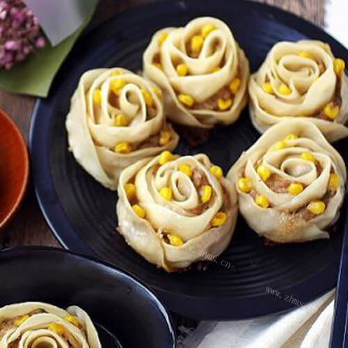美味的玫瑰花锅贴