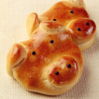 可爱的小猪猪面包