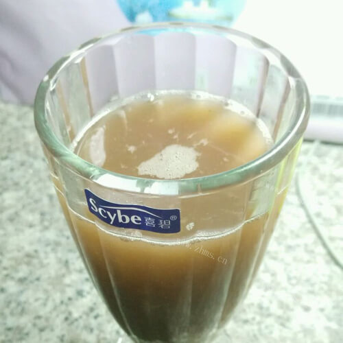 酸甜的鲜榨蜂蜜葡萄饮