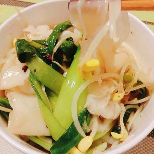 饺子皮油泼面做法图解12)