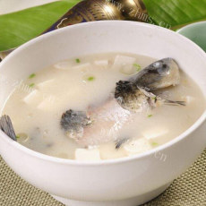 鲜香清炖鱼汤