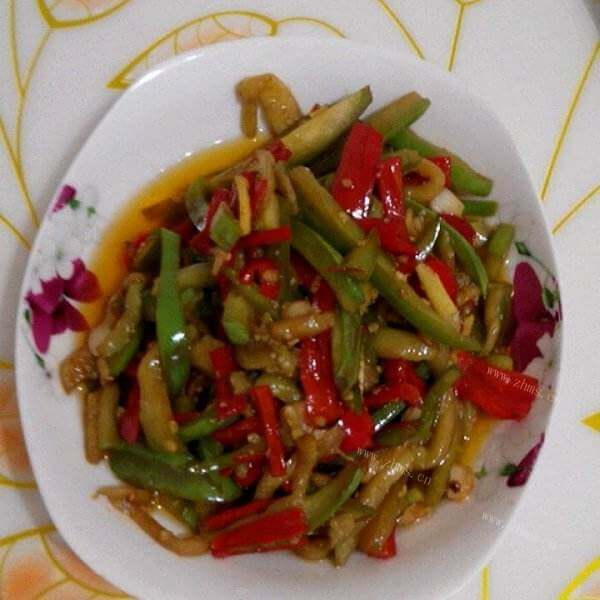  美味辣炒茄腿