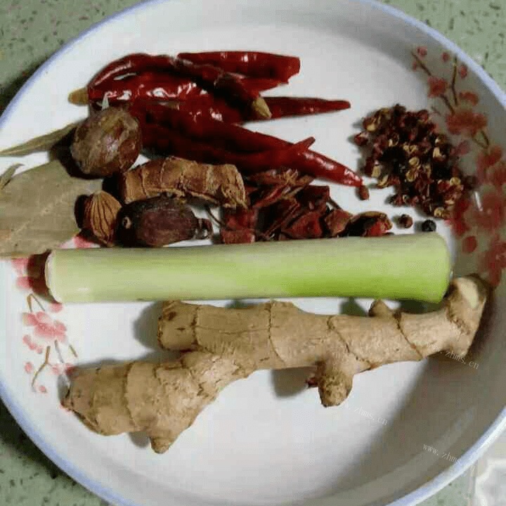 美味的坨子肉做法图解5)