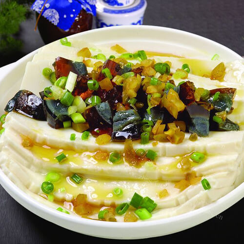 记忆中的皮蛋拌豆腐