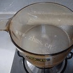 健康美食紫菜丝瓜瘦肉汤做法图解6)