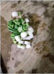 香喷喷的西葫芦鲜虾打卤面做法图解1)