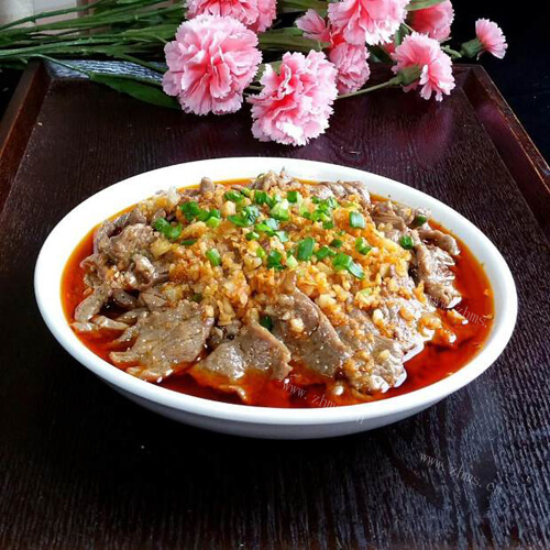 香味扑鼻的蒜香牛肉