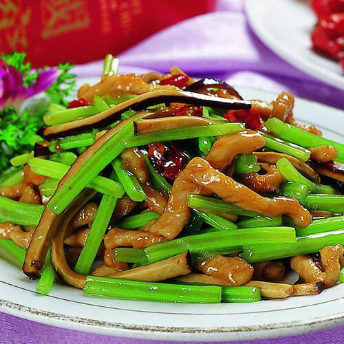 新鲜芹菜豆干肉丝