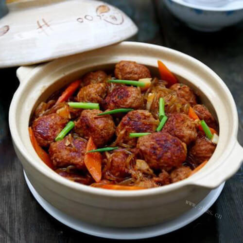 清淡营养牛肉丸子萝卜粉丝汤