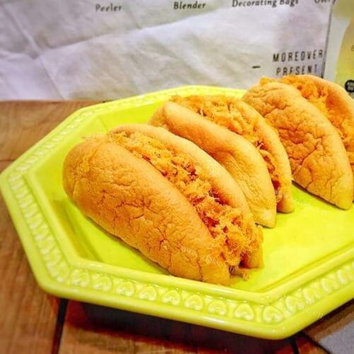 美味的金丝发娃肉松蛋糕