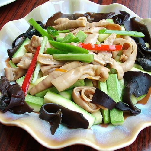 美味农家笋片炒猪肚