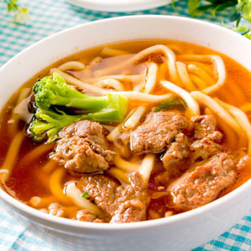 好吃易做的牛肉味噌拉面