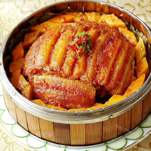 入口即化的米粉肉